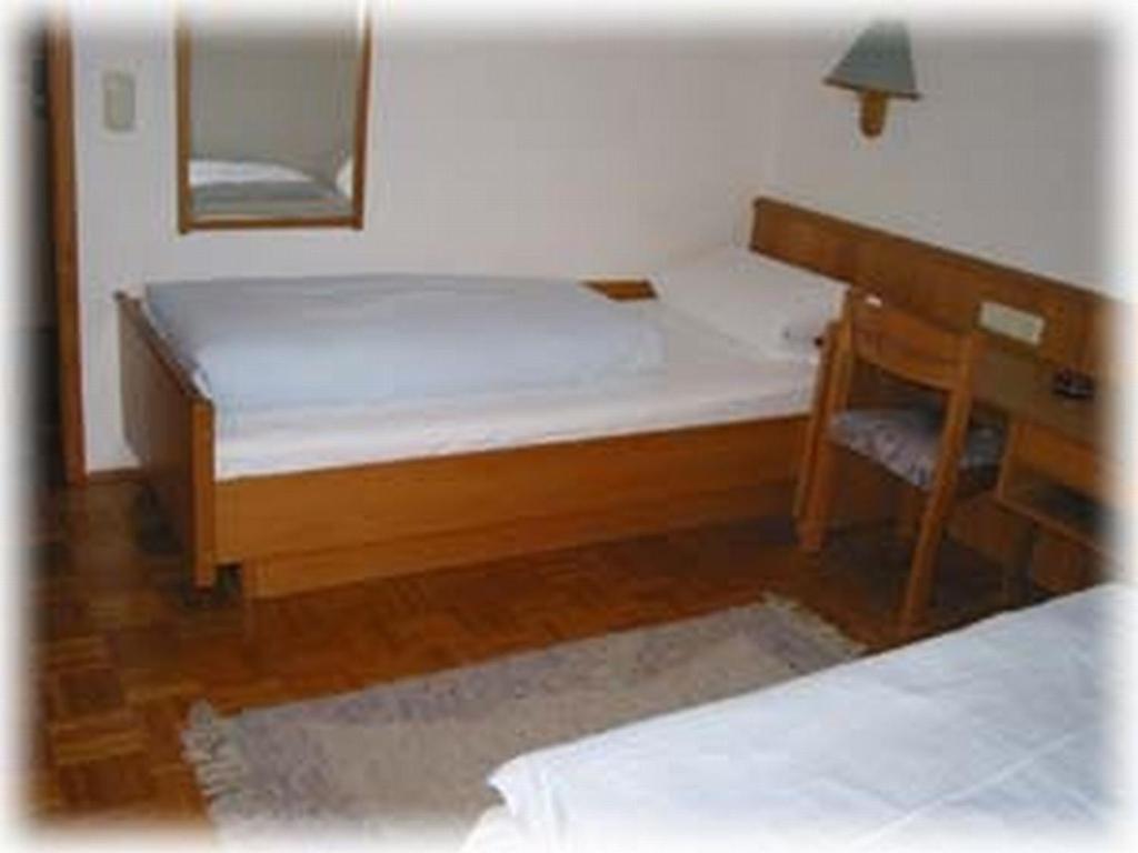 Hotel-Restaurant Kreuzhuber Neuburg am Inn Ruang foto