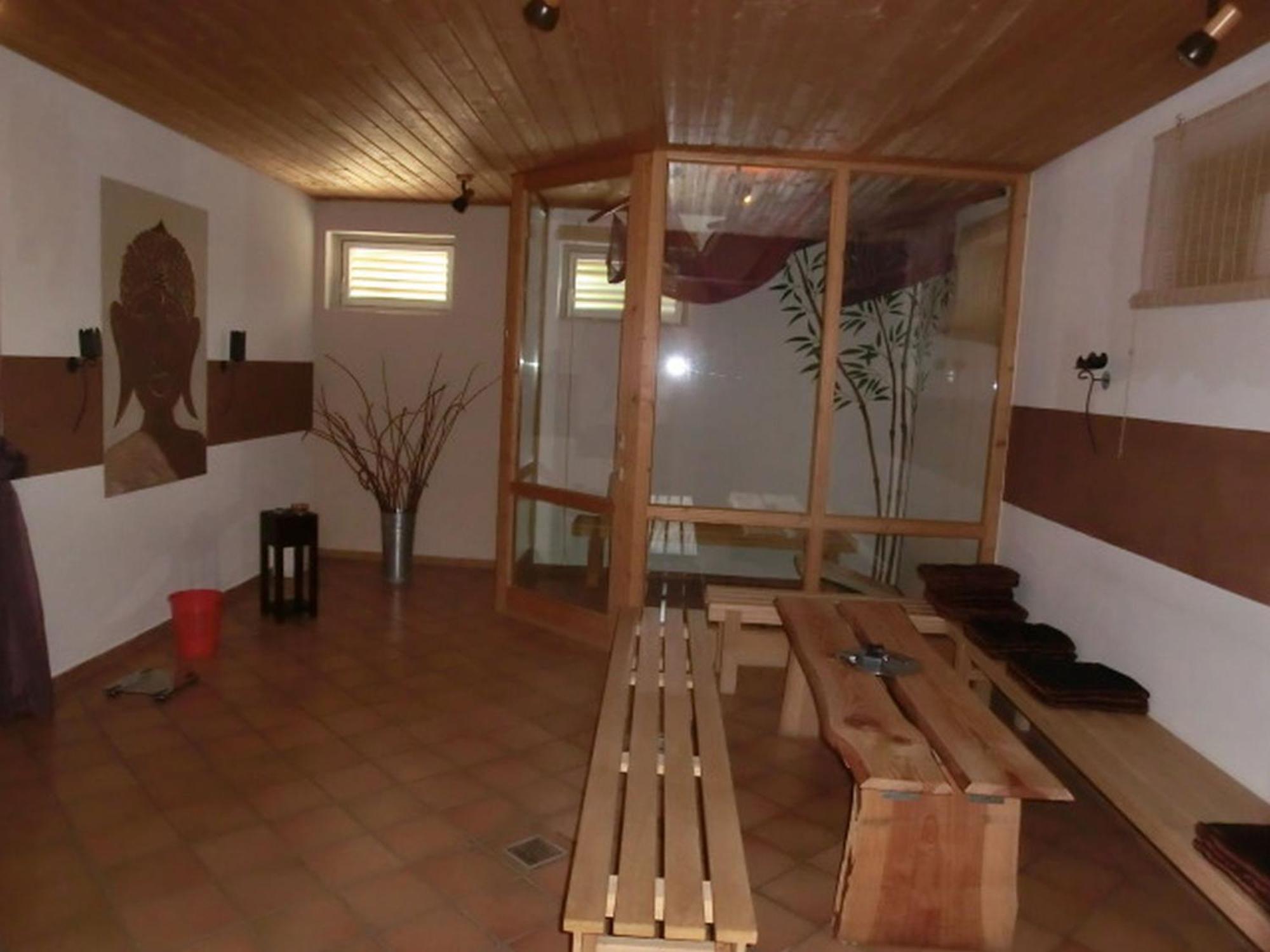 Hotel-Restaurant Kreuzhuber Neuburg am Inn Bagian luar foto